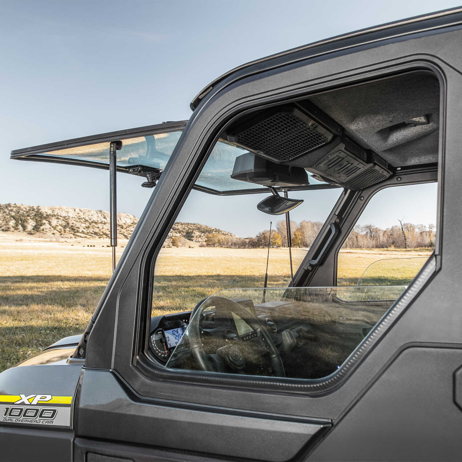 Polaris Pro Shield™ Full Glass Tip-Out Windshield – Vindrutor Pro Shield™ Full Glass Tip-Out Windshield - Bild 3