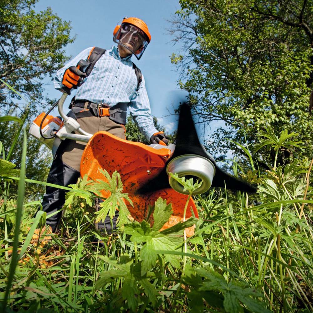 Stihl FS 240 C-E Grästrimmer – Röjsåg Stihl FS 240 C-E Grästrimmer - Bild 2
